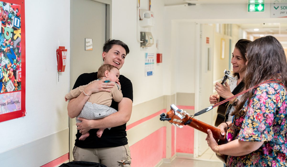 Lison et Sophie -Pediatrie Hôpital Aix en Provence
